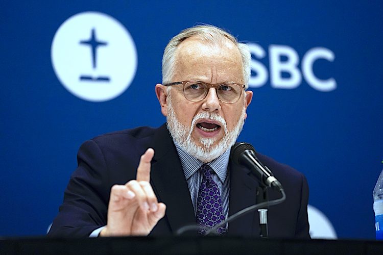 Southern Baptists pick president